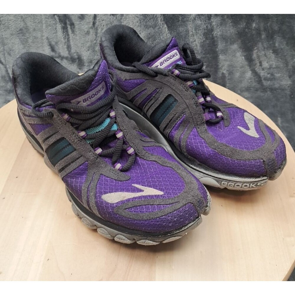 Brooks Pure Cadence 2 Women's Size 7 B  Purple Running Athletic Sneakers Shoes